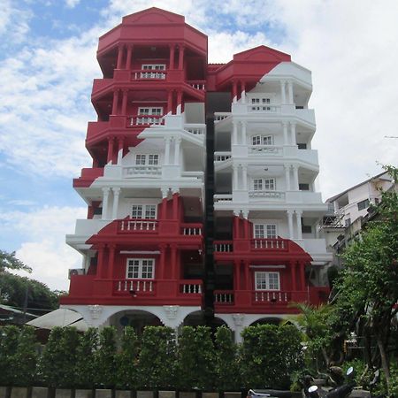 The Royal Guest House Чиангмай Экстерьер фото