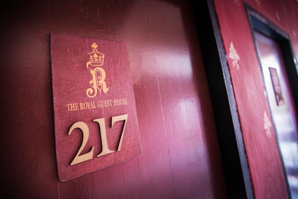 The Royal Guest House Чиангмай Экстерьер фото
